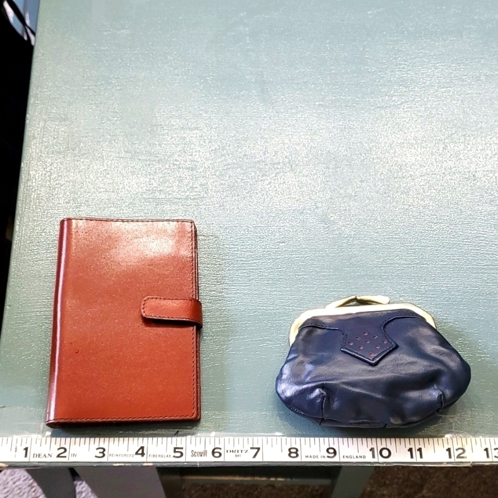 Lot of 2 leather items, navy change purse, and tan note pad. Excellent c…